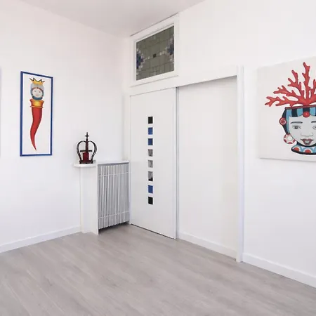 Corso Italia 38 C *
