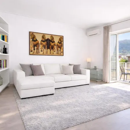 Corso Italia 38 C * Sorrente