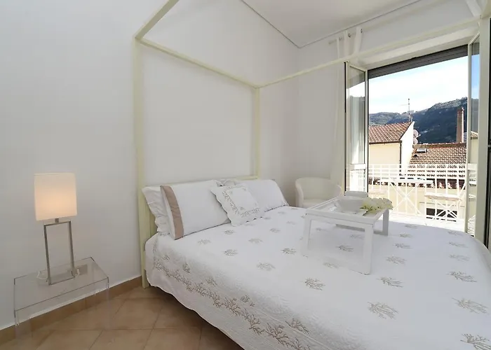 Corso Italia 38 C 아파트 *