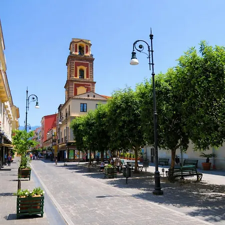 Corso Italia 38 C *